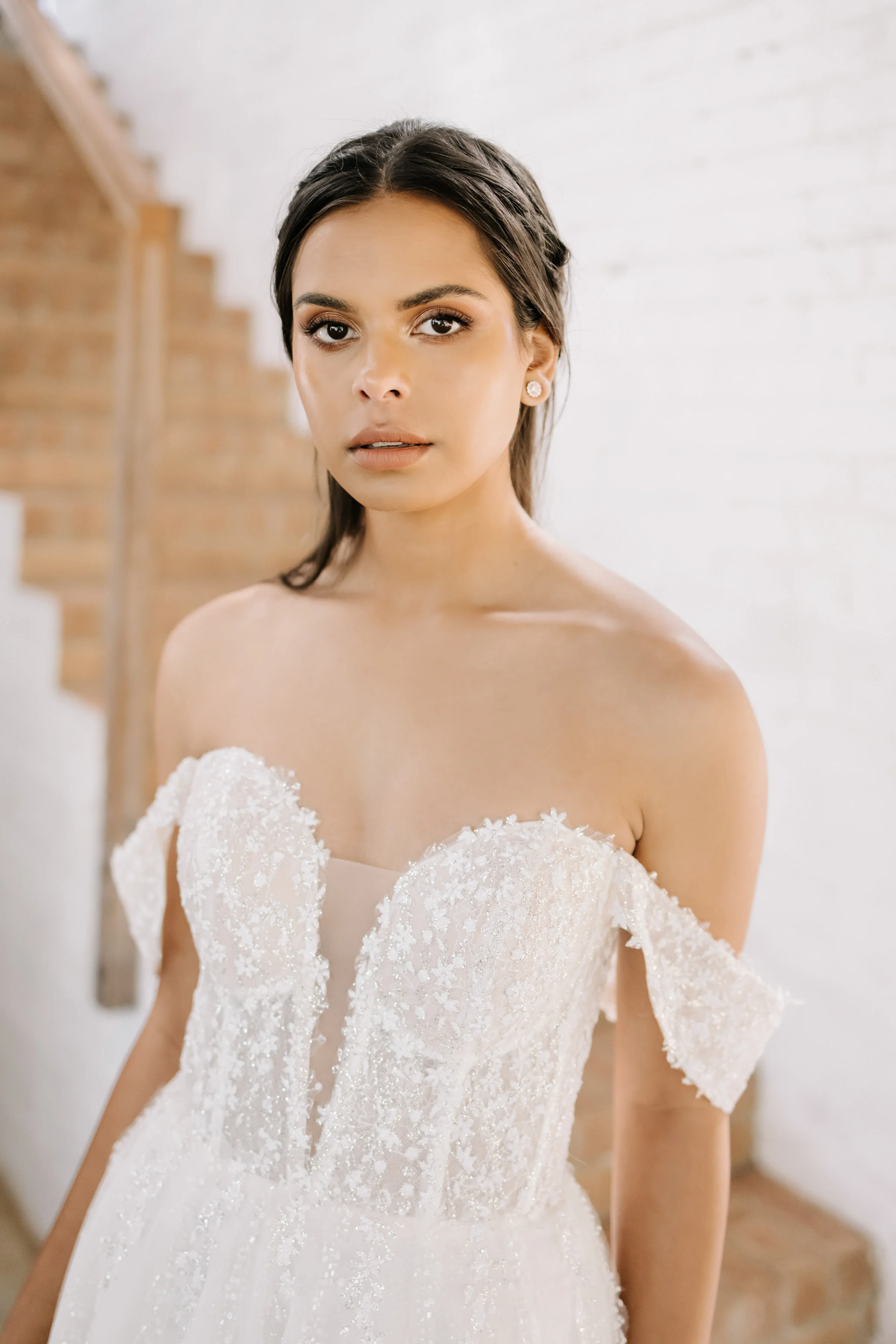 WA8348 — White April